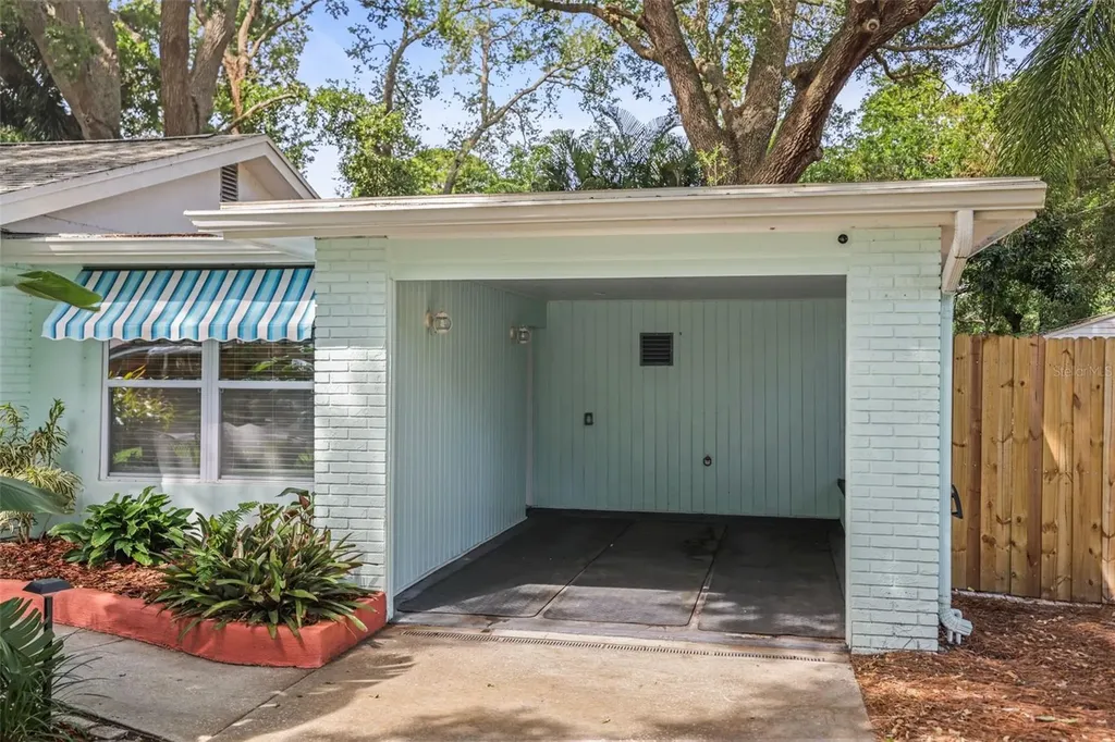 1738 San Mateo Drive Dunedin FL 34698
