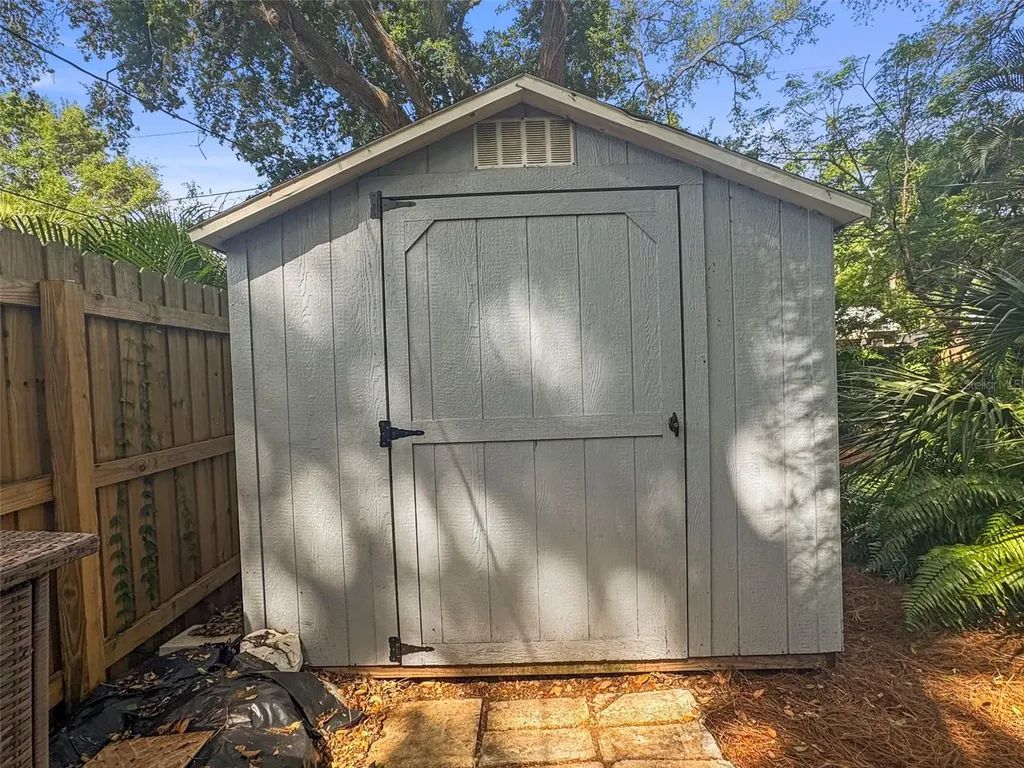 1738 San Mateo Drive Dunedin FL 34698