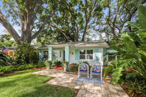 1738 San Mateo Drive Dunedin FL 34698