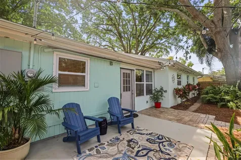 1738 San Mateo Drive Dunedin FL 34698