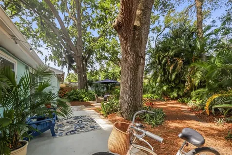 1738 San Mateo Drive Dunedin FL 34698