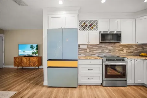 1738 San Mateo Drive Dunedin FL 34698