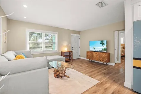 1738 San Mateo Drive Dunedin FL 34698