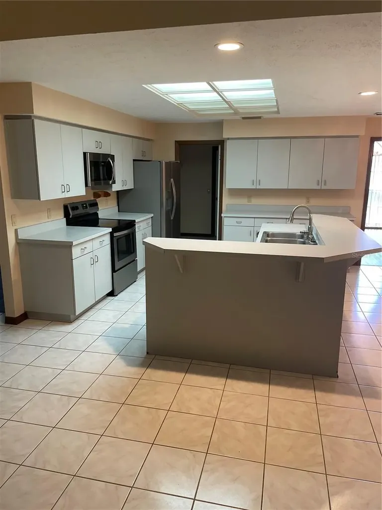 3007 Forest Club Drive Plant City FL 33566