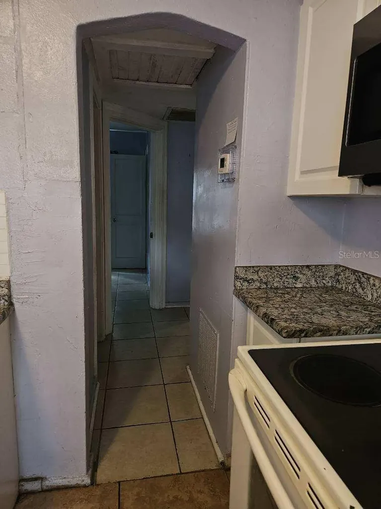 2575 18th Avenue S St Petersburg FL 33712
