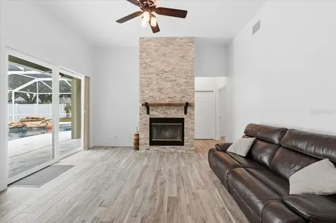 2214 Longmore Circle Valrico FL 33596