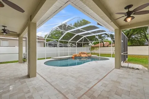 2214 Longmore Circle Valrico FL 33596