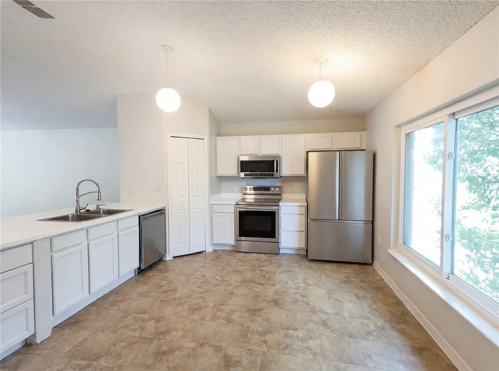 2483 Walkertown Avenue Deltona FL 32725
