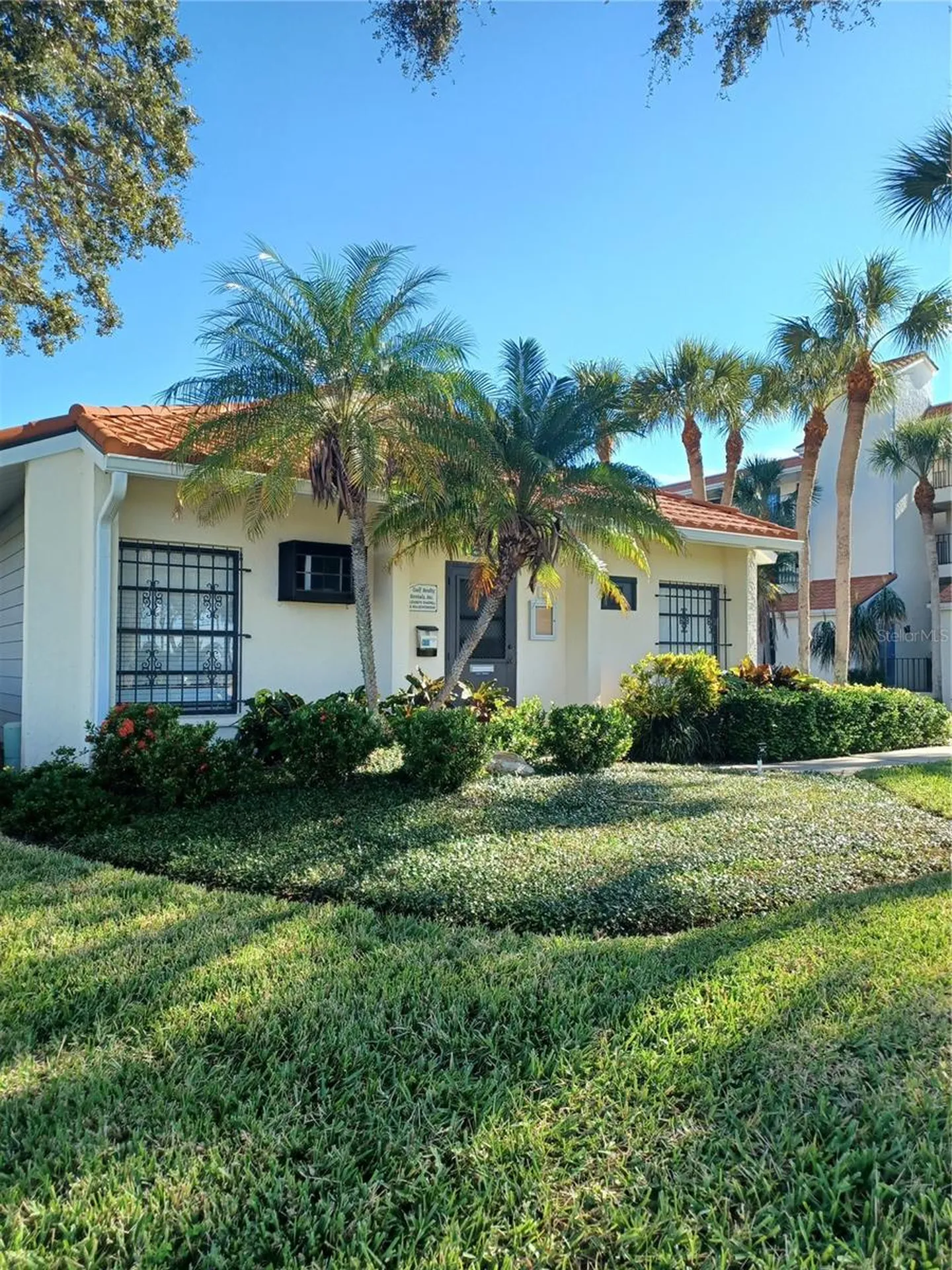 1591 Beach Road Englewood FL 34223