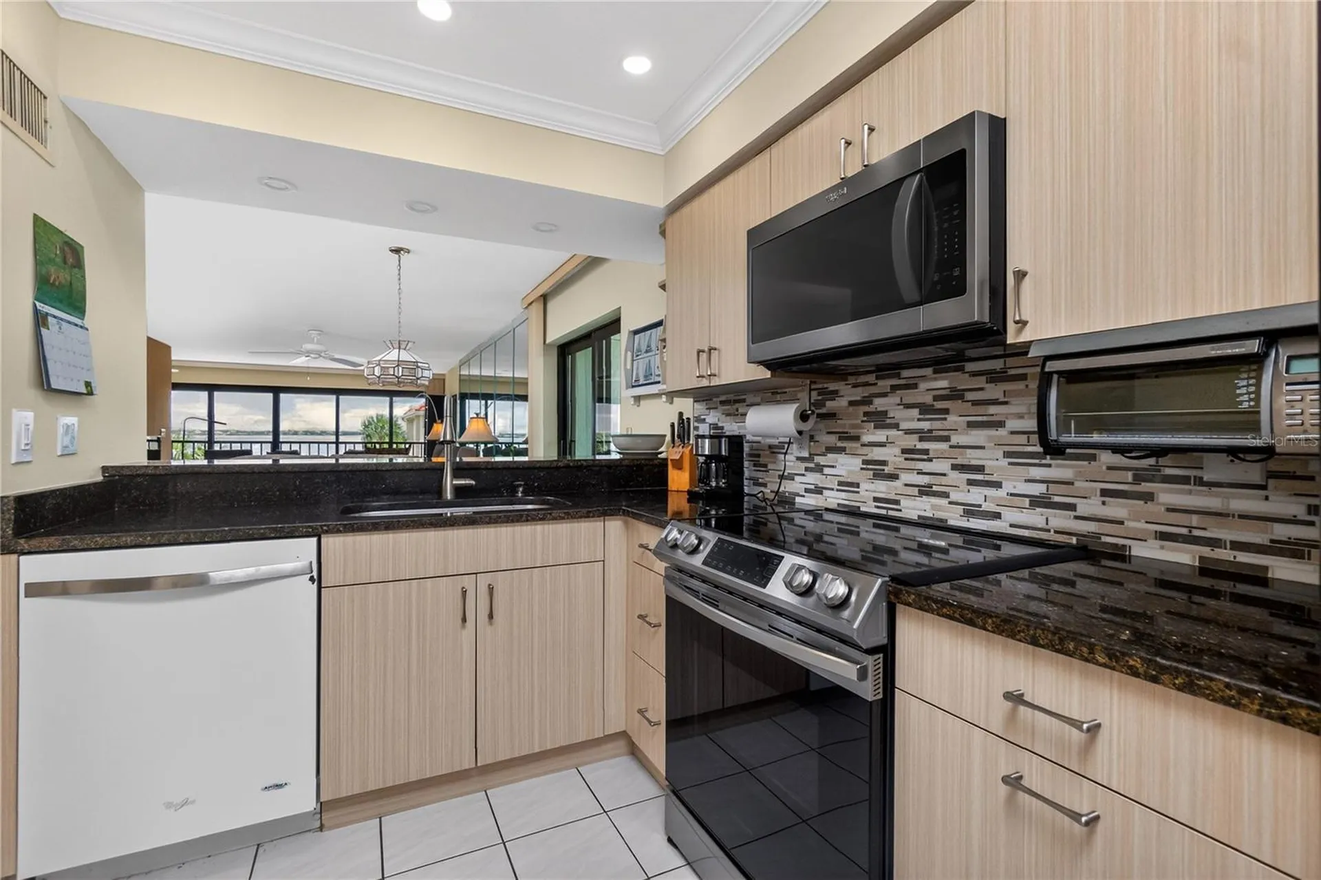 1591 Beach Road Englewood FL 34223