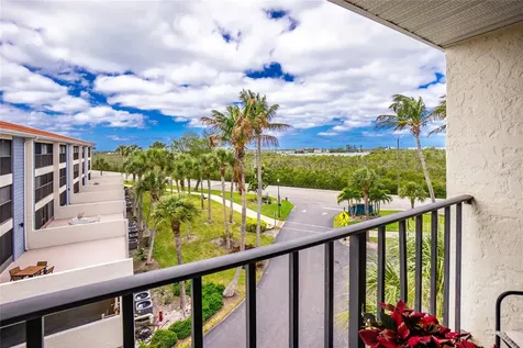 1591 Beach Road Englewood FL 34223