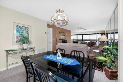 1591 Beach Road Englewood FL 34223