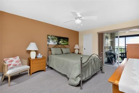 1591 Beach Road Englewood FL 34223