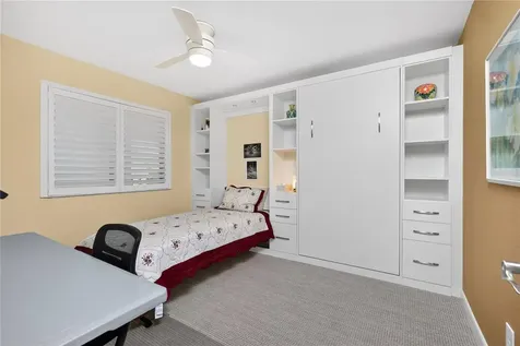 1591 Beach Road Englewood FL 34223