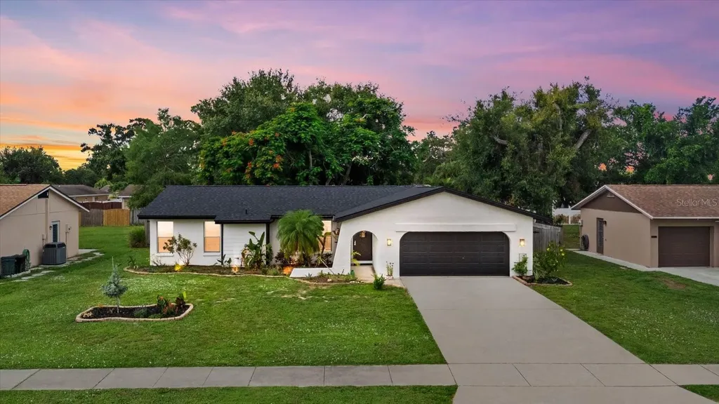 816 Queen Palm Lane Sarasota FL 34243