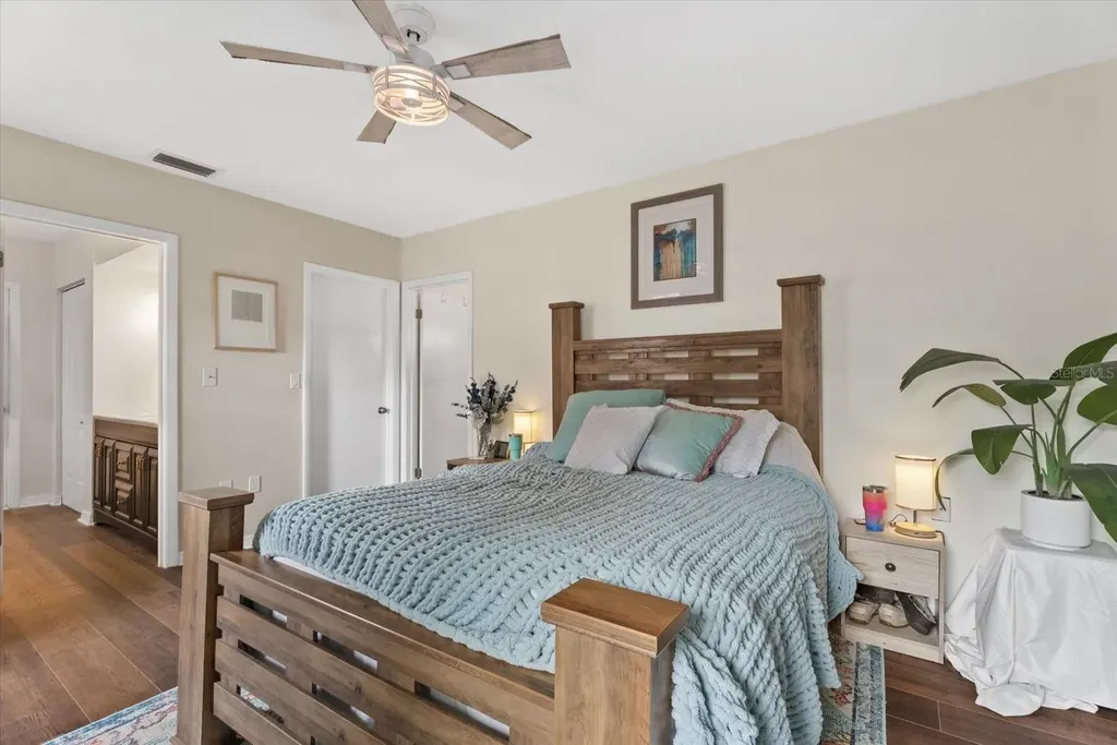 816 Queen Palm Lane Sarasota FL 34243