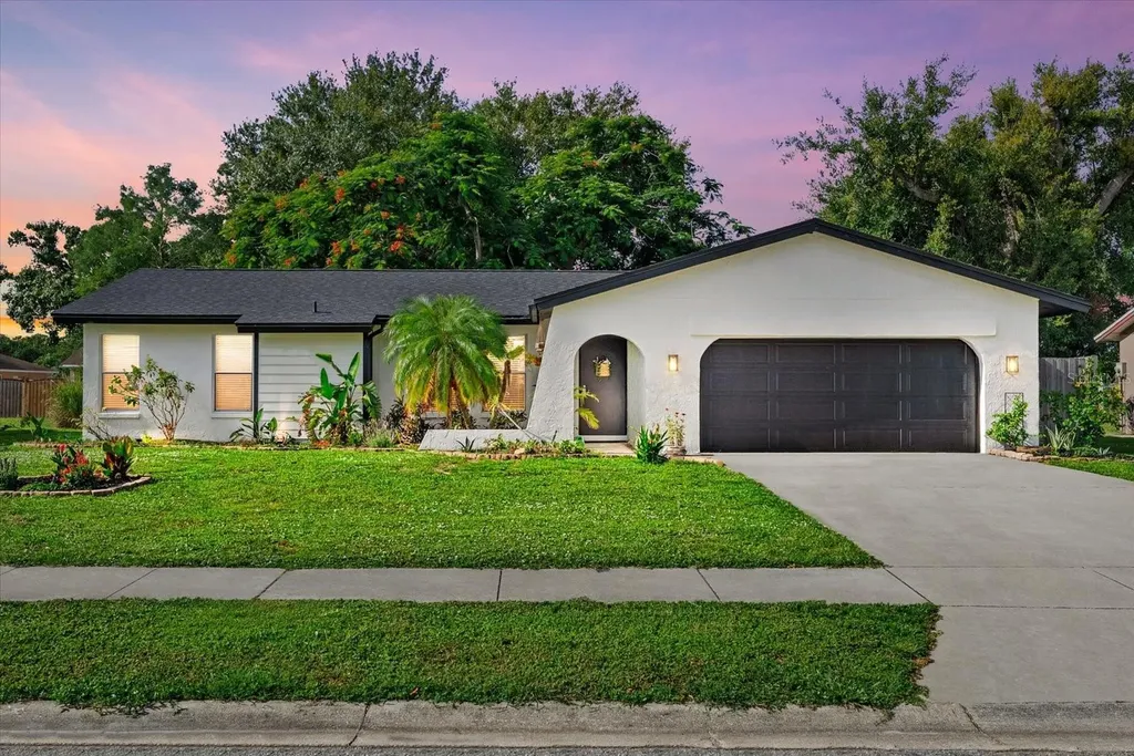 816 Queen Palm Lane Sarasota FL 34243