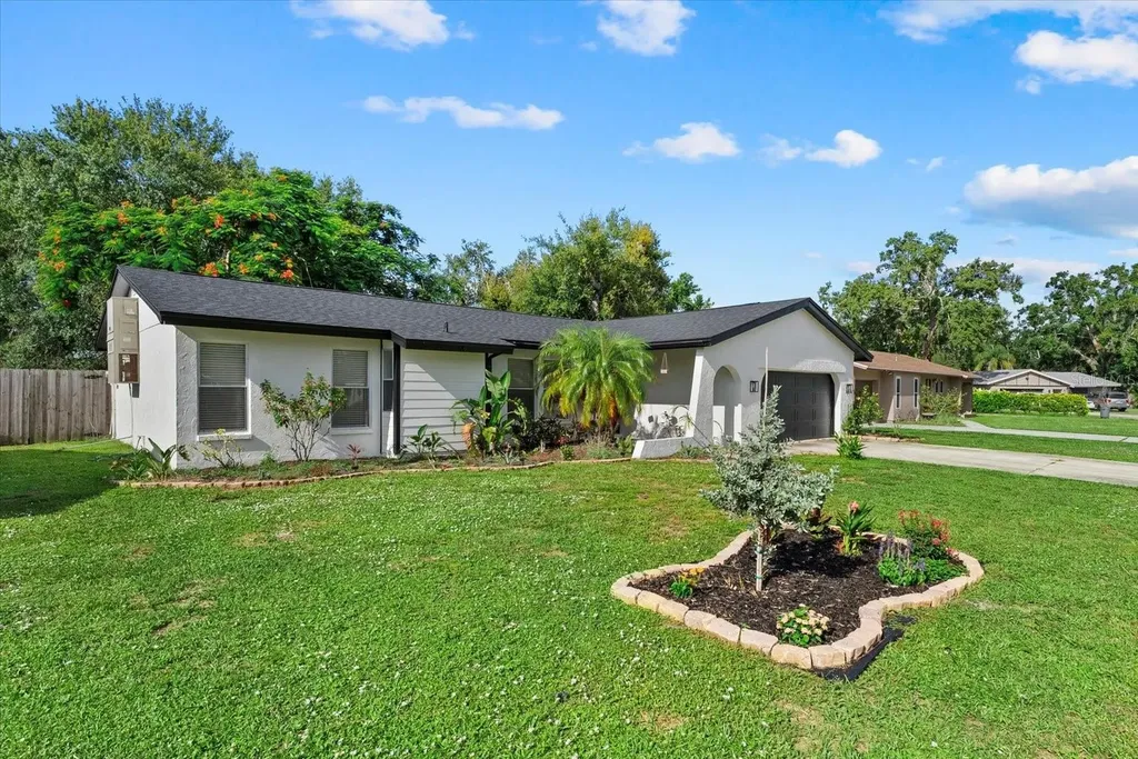 816 Queen Palm Lane Sarasota FL 34243