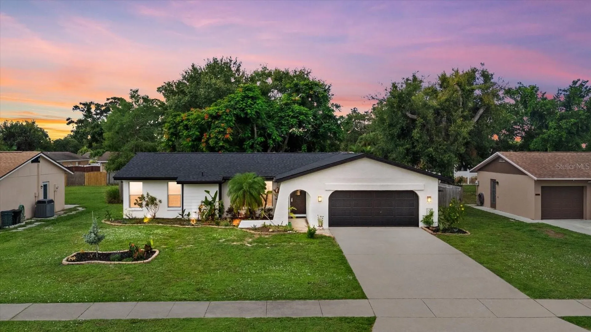 816 Queen Palm Lane Sarasota FL 34243