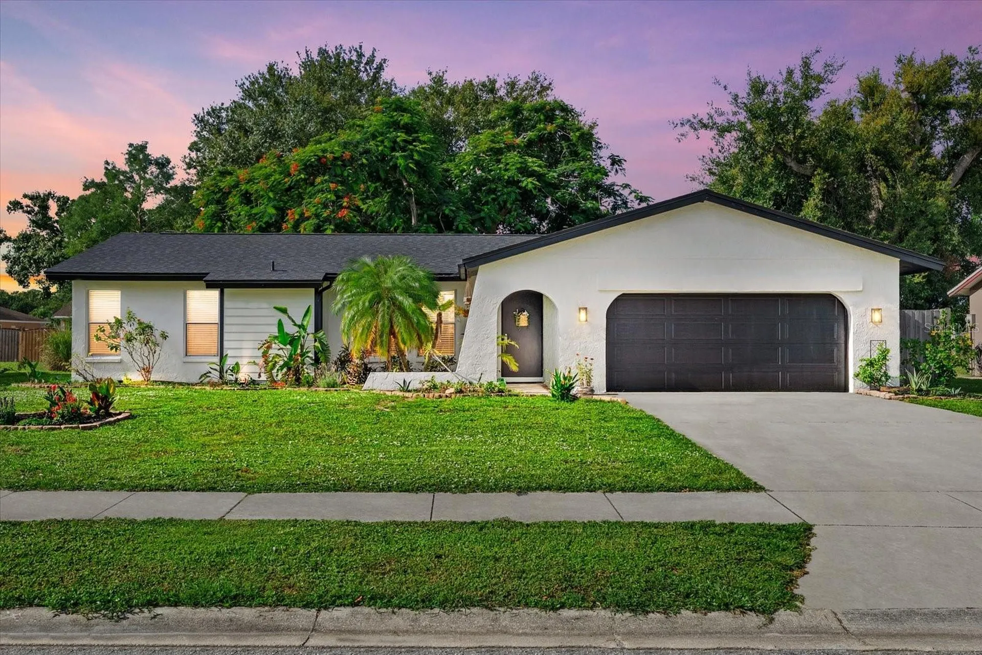 816 Queen Palm Lane Sarasota FL 34243
