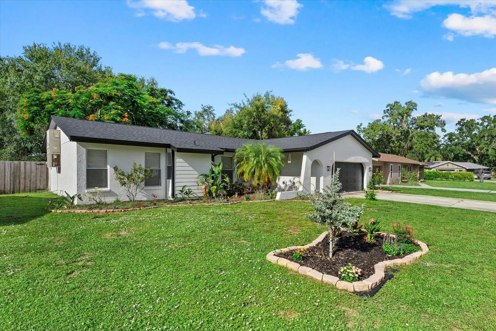 816 Queen Palm Lane Sarasota FL 34243