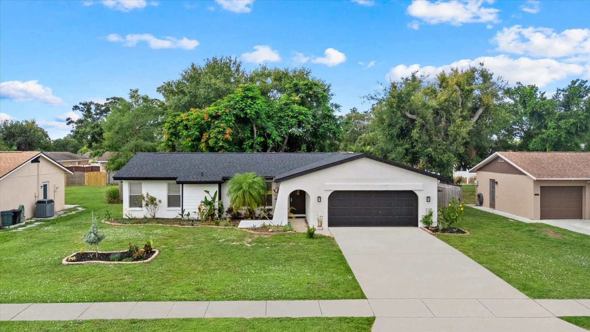 816 Queen Palm Lane Sarasota FL 34243