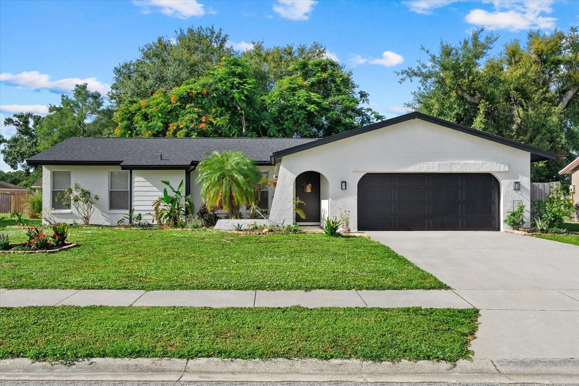 816 Queen Palm Lane Sarasota FL 34243