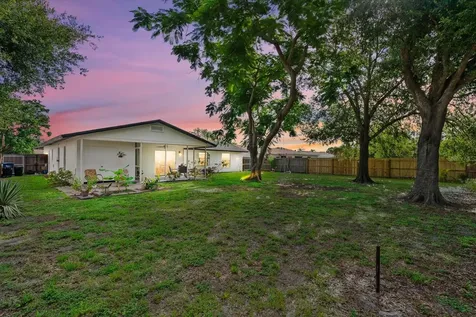 816 Queen Palm Lane Sarasota FL 34243