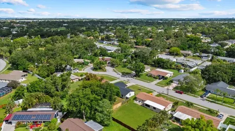 816 Queen Palm Lane Sarasota FL 34243