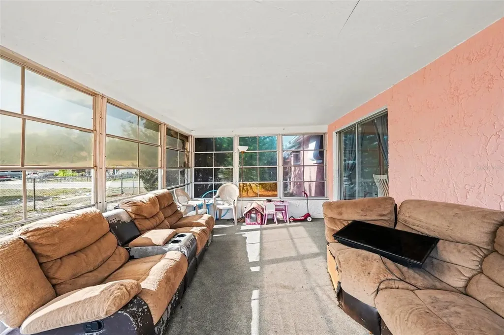 2927 Finch Drive Holiday FL 34690