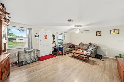 2927 Finch Drive Holiday FL 34690