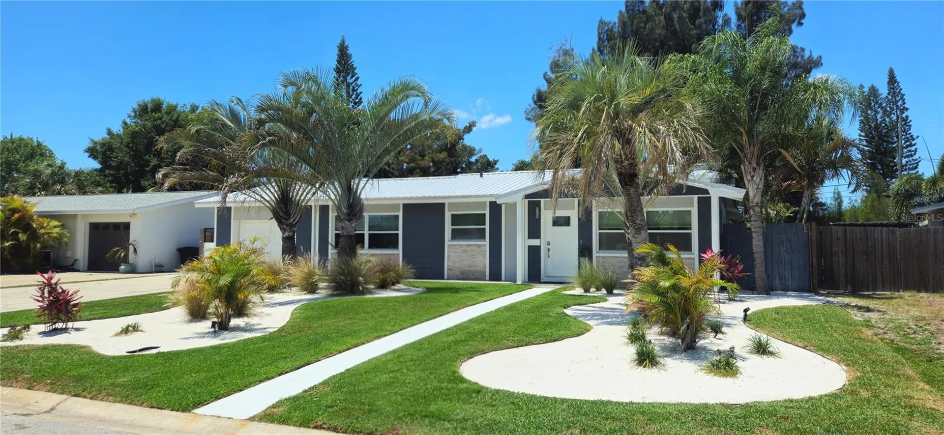 3698 61st Way N St Petersburg FL 33710