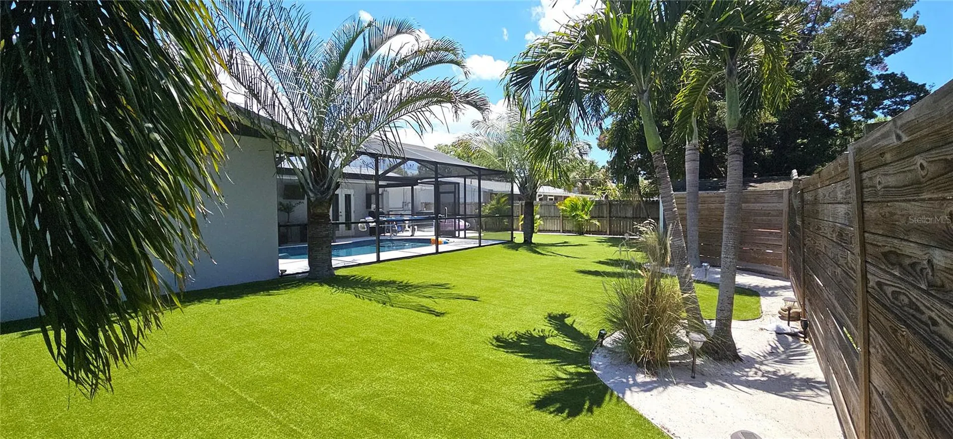 3698 61st Way N St Petersburg FL 33710