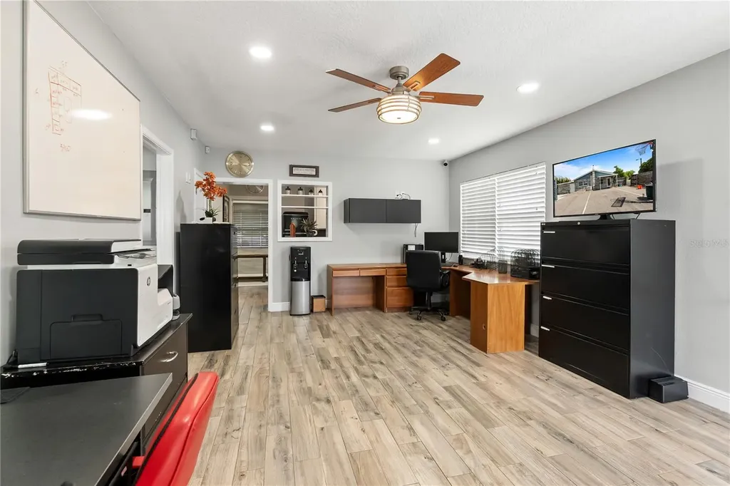 5424 Edgewater Drive Orlando FL 32810