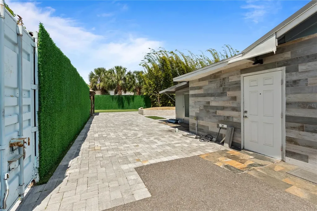 5424 Edgewater Drive Orlando FL 32810