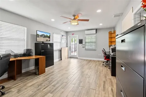 5424 Edgewater Drive Orlando FL 32810