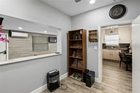 5424 Edgewater Drive Orlando FL 32810