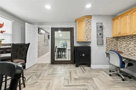 5424 Edgewater Drive Orlando FL 32810