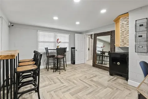 5424 Edgewater Drive Orlando FL 32810