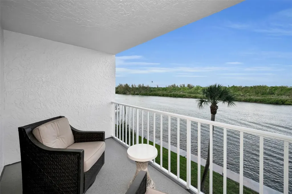 18325 Gulf Boulevard Redington Shores FL 33708