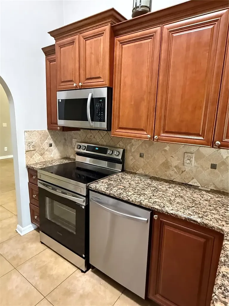 17802 Jefferson Street Oakland FL 34787