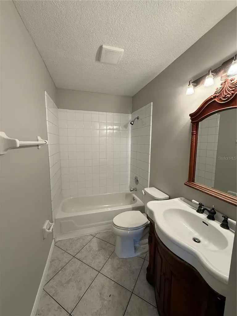 17802 Jefferson Street Oakland FL 34787