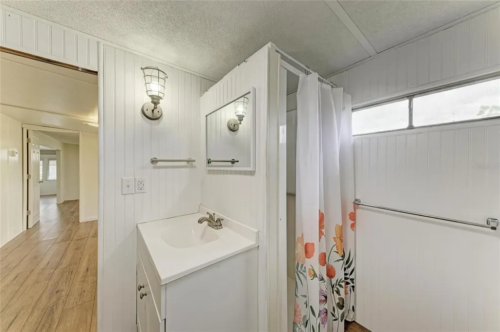 709 50th Avenue Terrace W Bradenton FL 34207