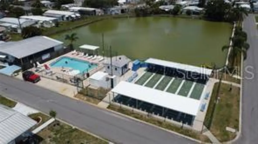 709 50th Avenue Terrace W Bradenton FL 34207