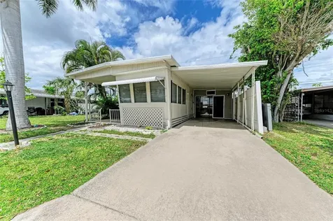 709 50th Avenue Terrace W Bradenton FL 34207
