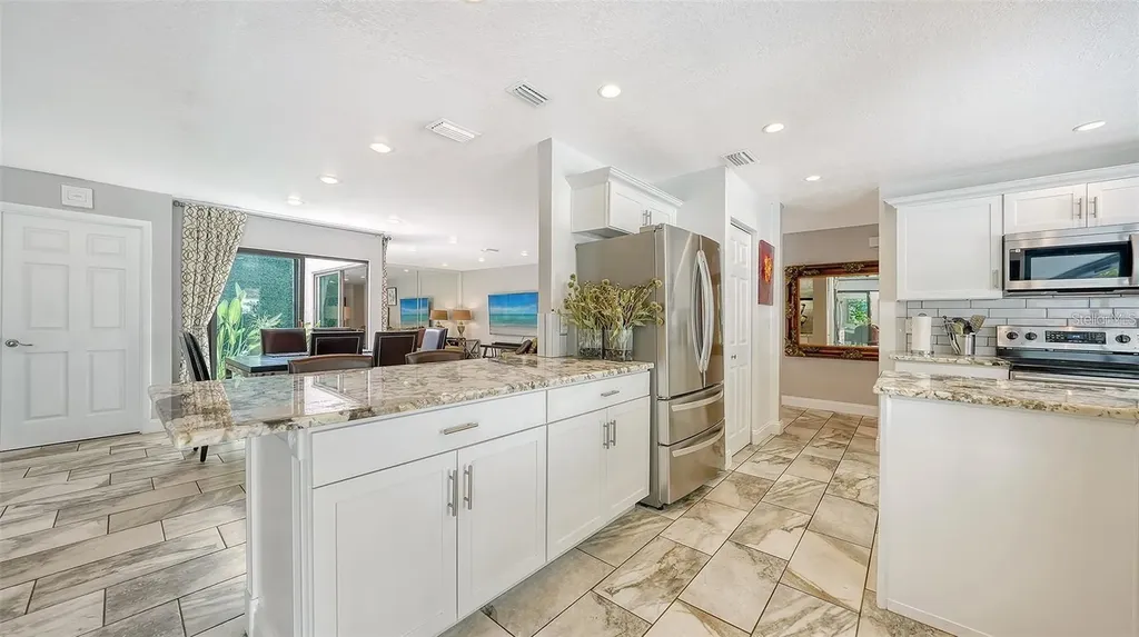 3842 Glen Oaks Manor Drive Sarasota FL 34232