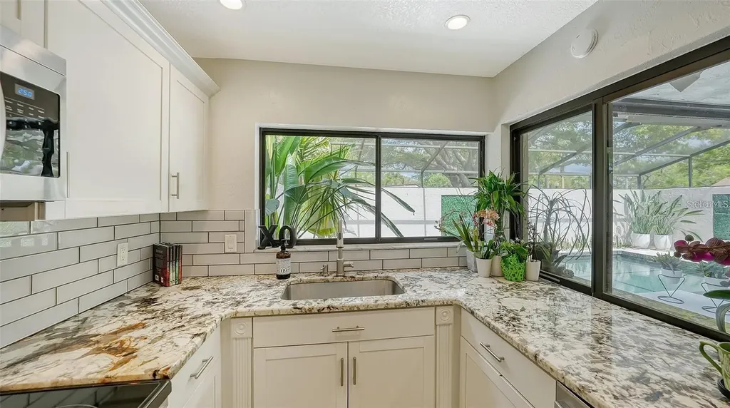 3842 Glen Oaks Manor Drive Sarasota FL 34232