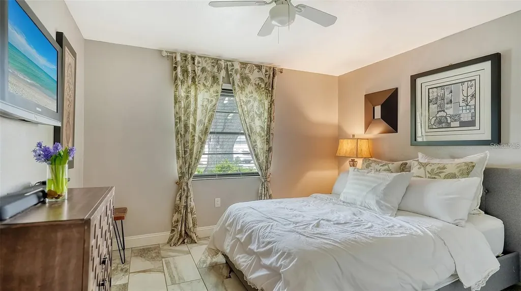 3842 Glen Oaks Manor Drive Sarasota FL 34232