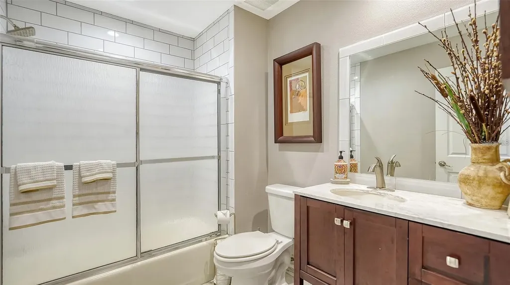 3842 Glen Oaks Manor Drive Sarasota FL 34232