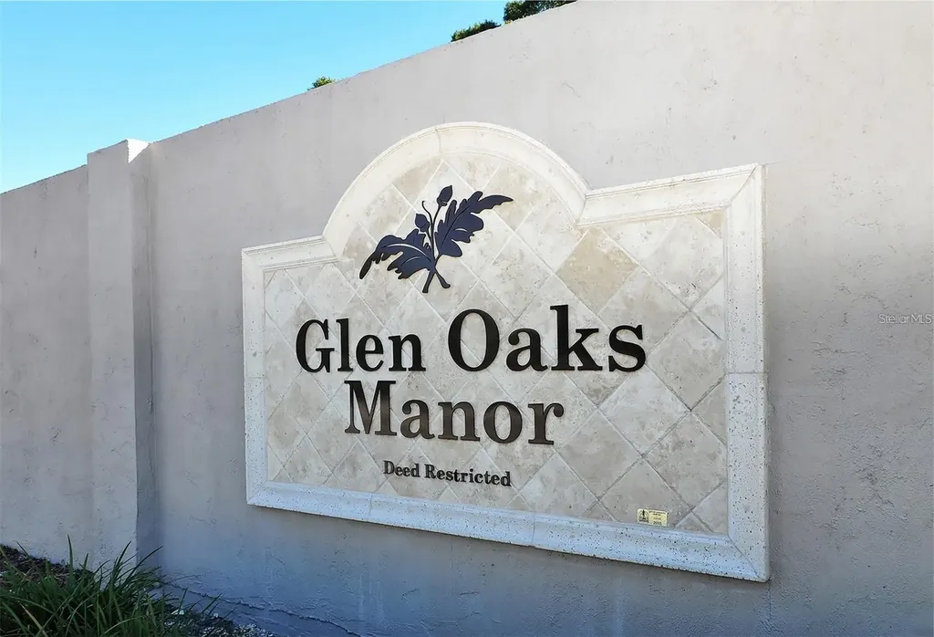 3842 Glen Oaks Manor Drive Sarasota FL 34232